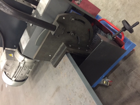 Lasafschuin machine in de kijker