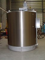Chocolate tank in stainless steel