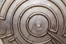 Halfcoil in pressure vessel