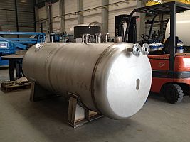 Pressure vessel in stainless steel