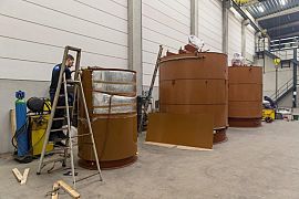 chocoladetanks in opbouw